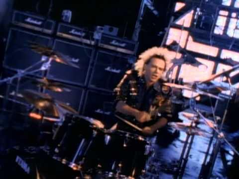 Скачать песню accept fast as a shark