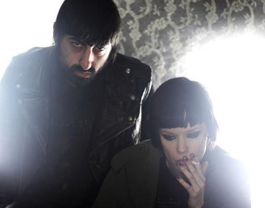 Crystal Castles Стиль Музыки